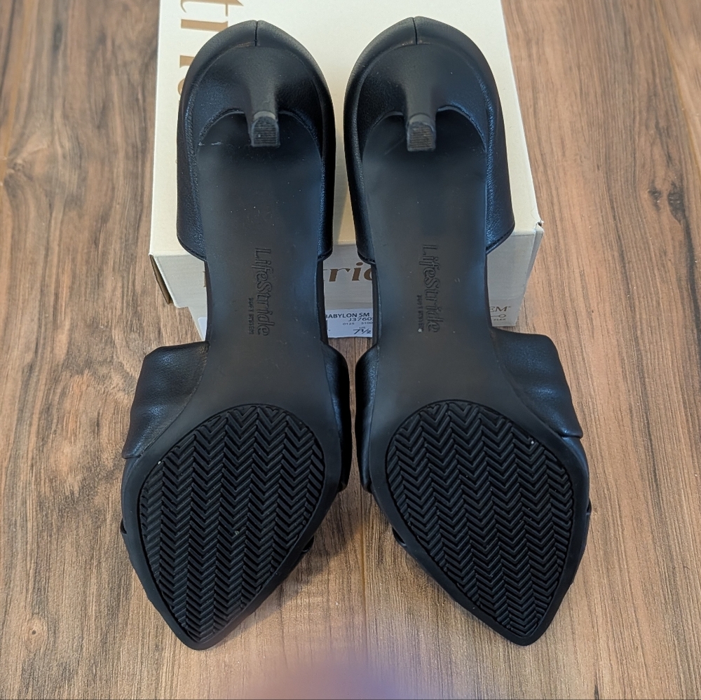 LifeStride Abby Black Heels - Picture 2 of 3